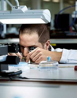 查尔斯·彼得艾伯特-帝舵售后服务中心